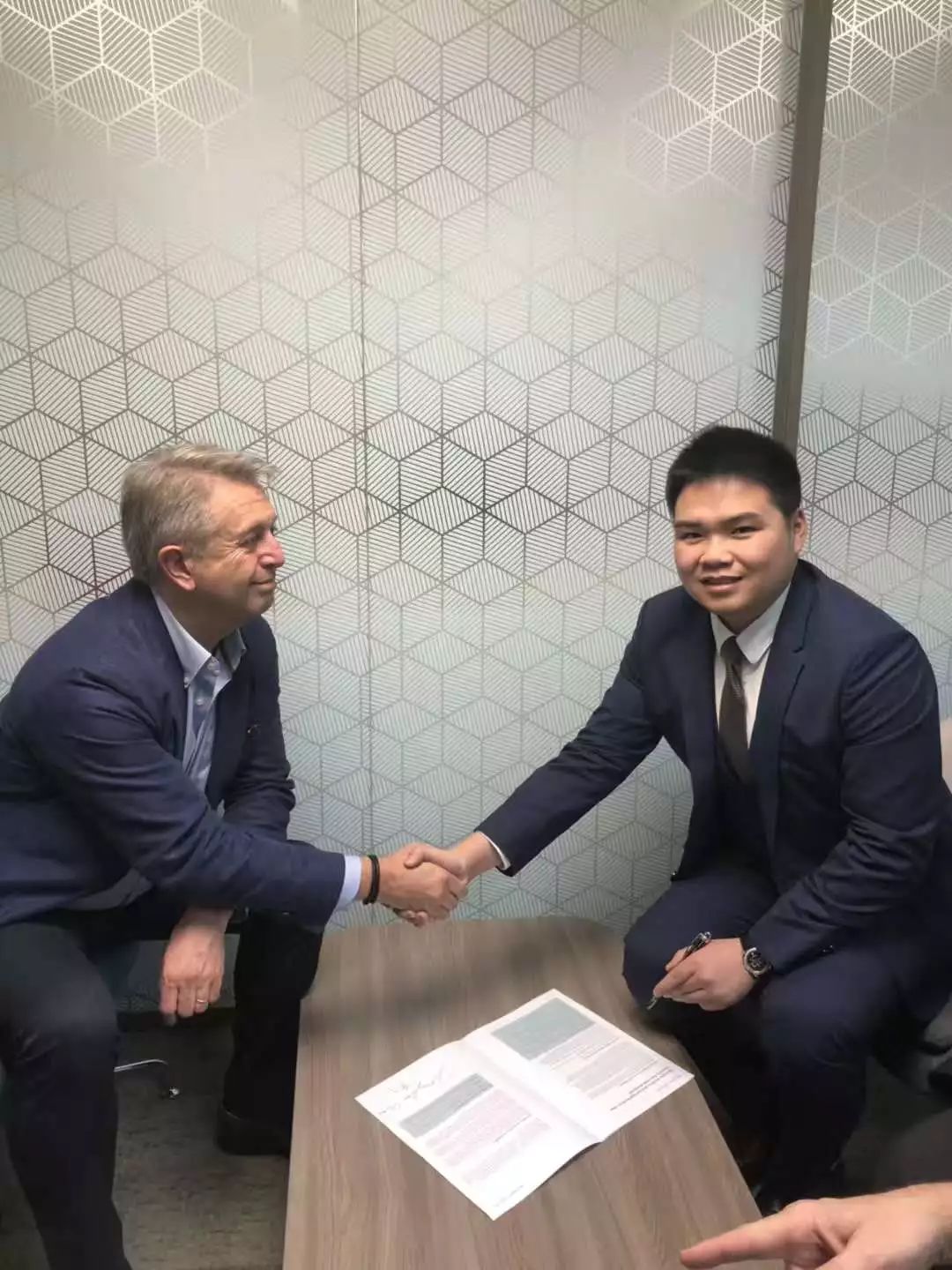 比特币估值的四种模型_比特币评级_评估比特币ATM机市场的技术创新与进步