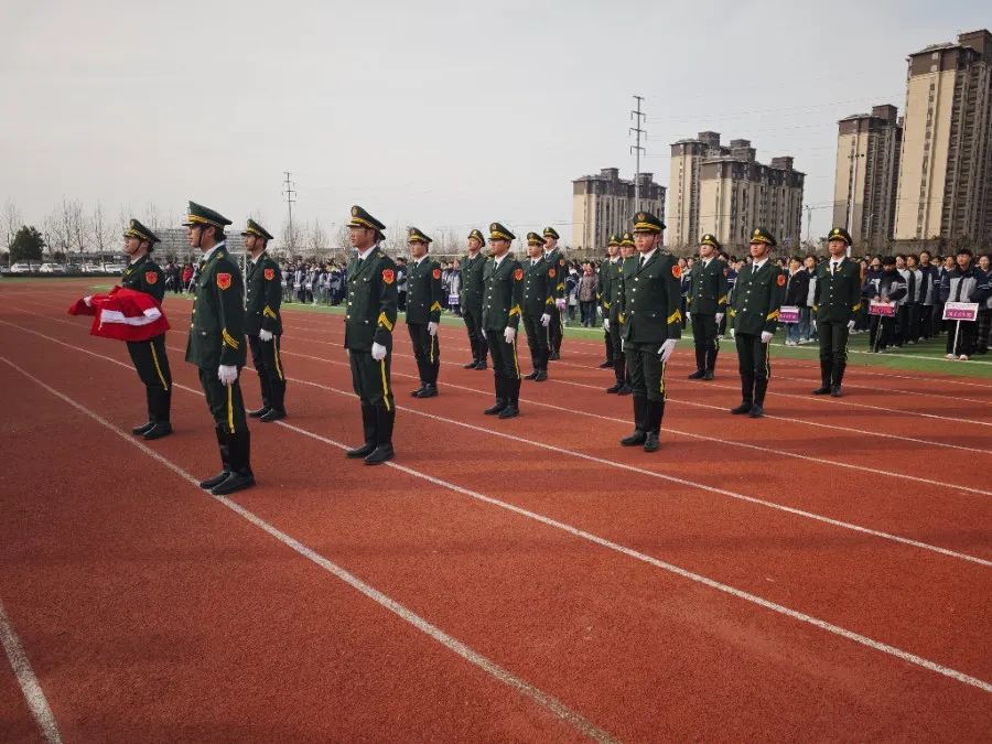 追逐梦想的执着_执着追寻梦想_关于执着追逐梦想的名言名句