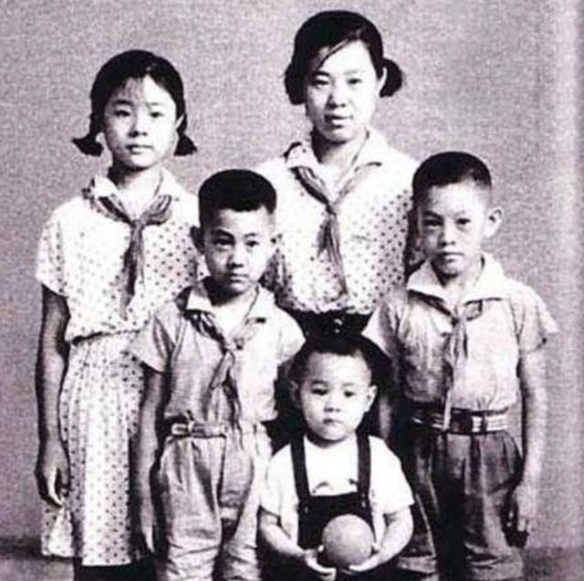 李连杰在电影中的爱情故事_电影李连杰爱情故事中的女主角_电影李连杰爱情故事中的歌曲