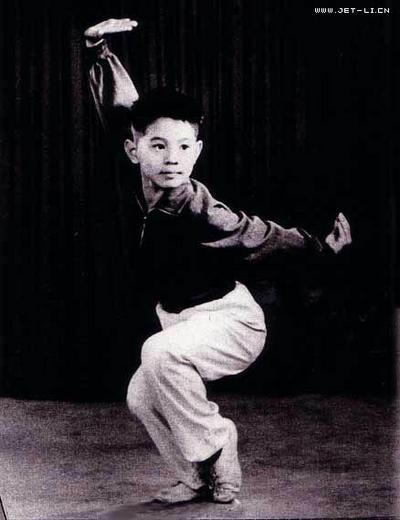 电影李连杰爱情故事中的女主角_电影李连杰爱情故事中的歌曲_李连杰在电影中的爱情故事