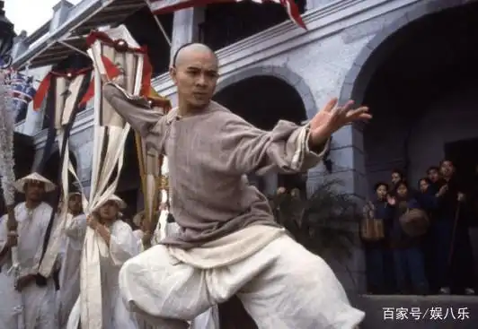 李连杰甄子丹同期出道 两人交集之作成经典