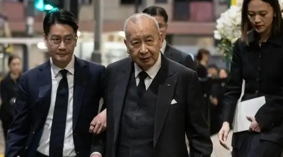 甄子丹的精神_宝马的品牌价值和理念_甄子丹的生活理念与价值观