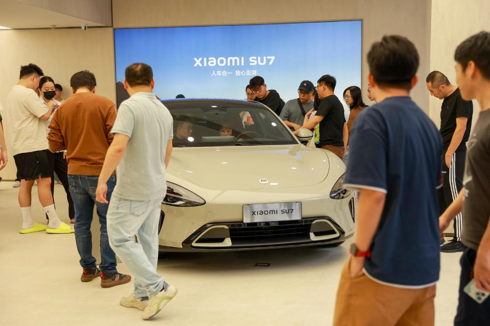 小米汽车suv_小米新型汽车_小米汽车SU7 Max：续航上的市场创新