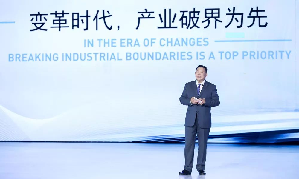 布加迪超级运动版_布加迪跑车视频_布加迪的运动版车型与驾驶魅力