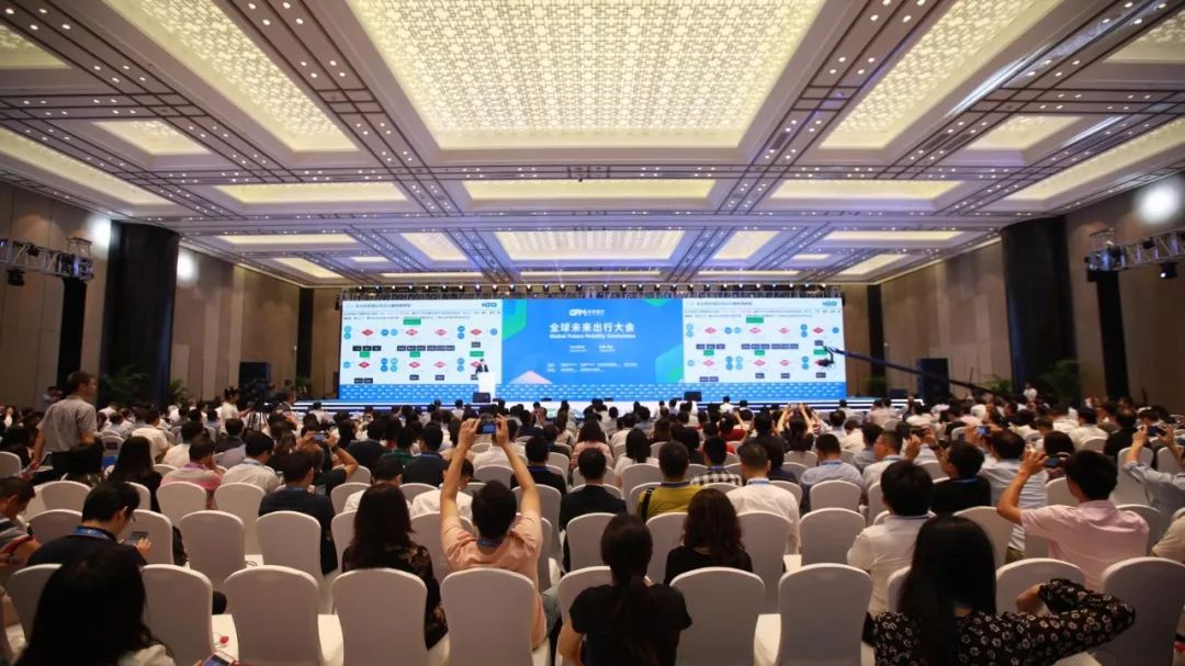 2025年电动汽车性价比将超越燃油车，中国引领全球出行产业创新升级