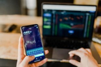 比特币交易平台安全性解析：Coinbase与Binance等热门平台特点与优势