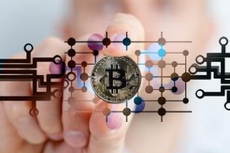 账户安全保障中从哪里扣钱_账户安全保障中要钱吗_维护TP钱包账户的安全是每位用户的责任，通过妥善保管助记词、设置强密码、启用双重验证、保持软件更新以及注意网络安全等措施，可以有效降低账户被盗的风险。保持警惕，并定期检查账户活动，是确保资产安全的重要
